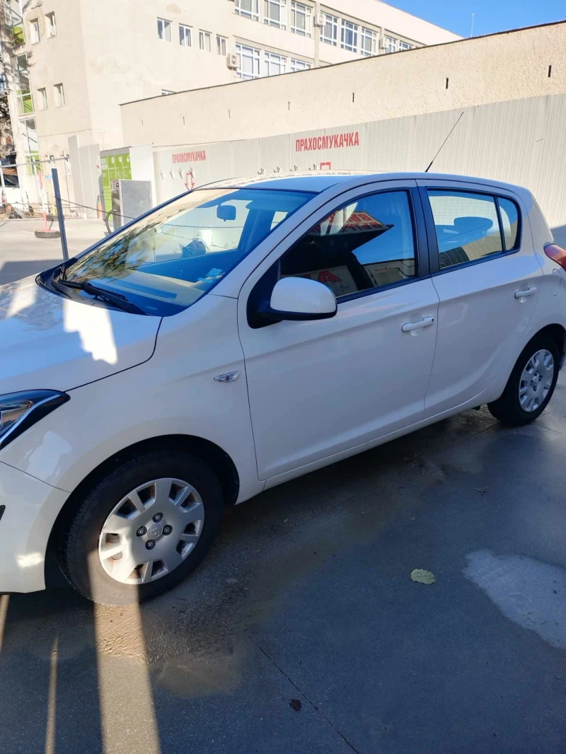 Hyundai I20, снимка 4 - Автомобили и джипове - 49214770