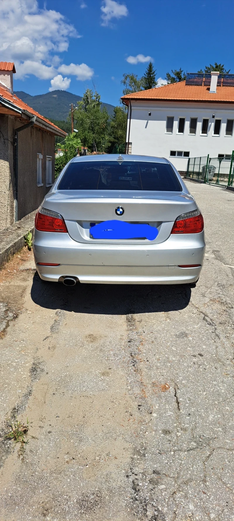 BMW 520, снимка 3 - Автомобили и джипове - 48171444