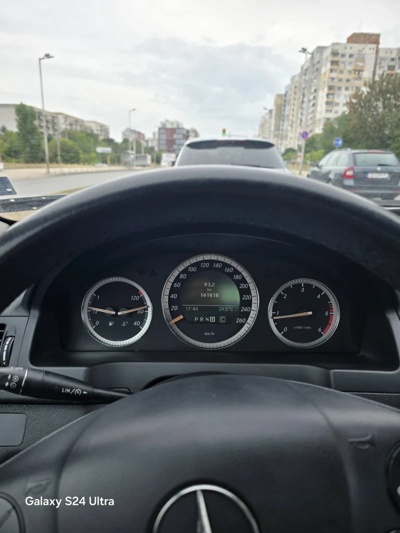 Mercedes-Benz C 220, снимка 10 - Автомобили и джипове - 47428325