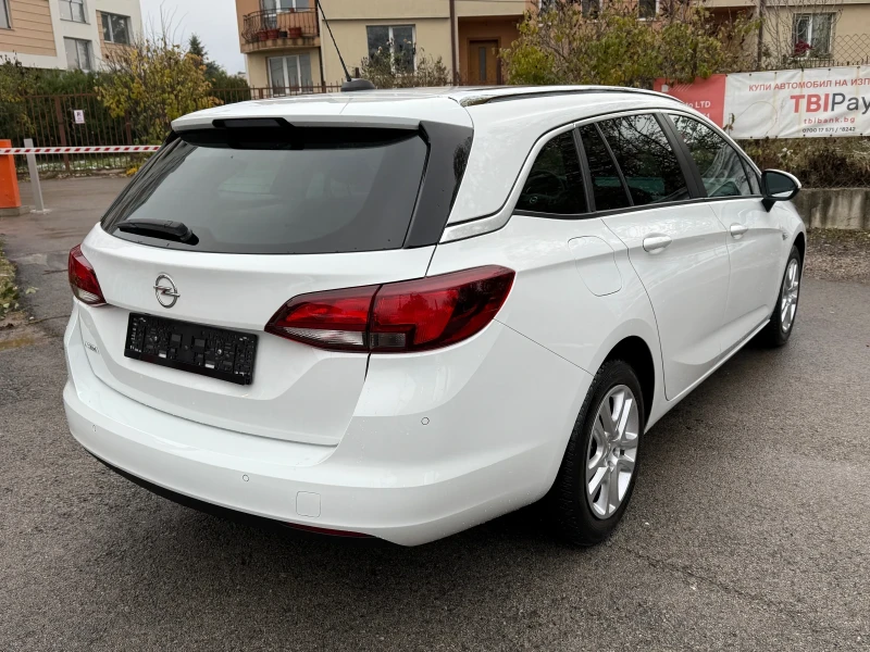 Opel Astra Sports Tourer 1.0 ECOTEC(105 кс)ecoFLEX start&stop, снимка 6 - Автомобили и джипове - 47943115