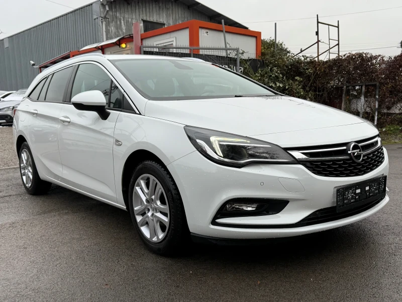 Opel Astra Sports Tourer 1.0 ECOTEC(105 кс)ecoFLEX start&stop, снимка 1 - Автомобили и джипове - 47943115