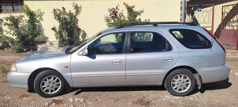 Kia Clarus Комби, снимка 1 - Автомобили и джипове - 48283125