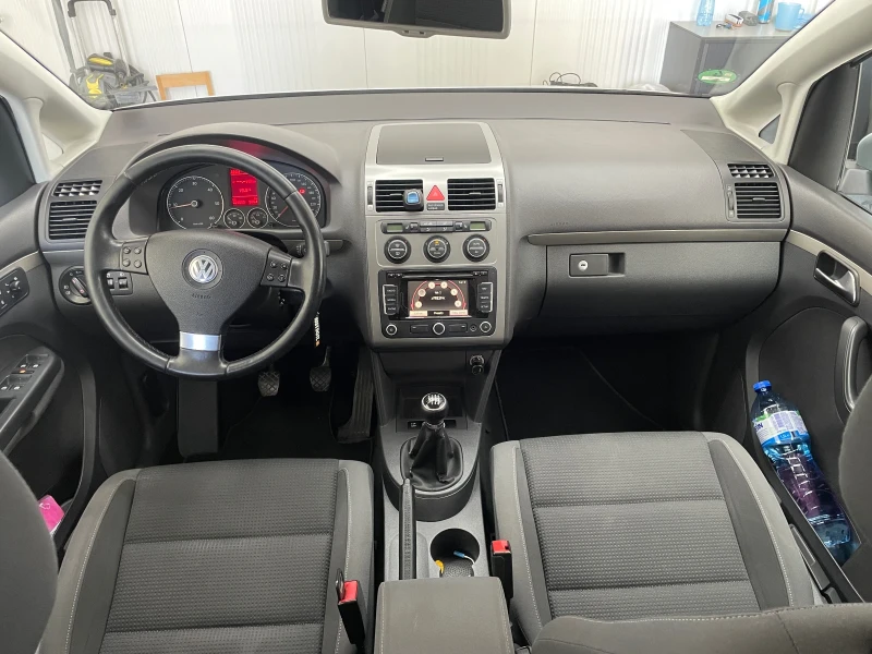 VW Touran 1.9TDI Freestyle, снимка 5 - Автомобили и джипове - 49422147