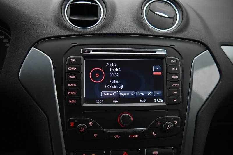 Ford Mondeo Titanium Автомат Кожа, снимка 15 - Автомобили и джипове - 52544414