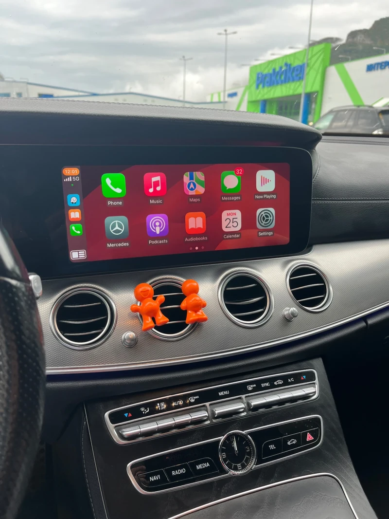 Mercedes-Benz E 200 Business-Solution , снимка 11 - Автомобили и джипове - 51622818