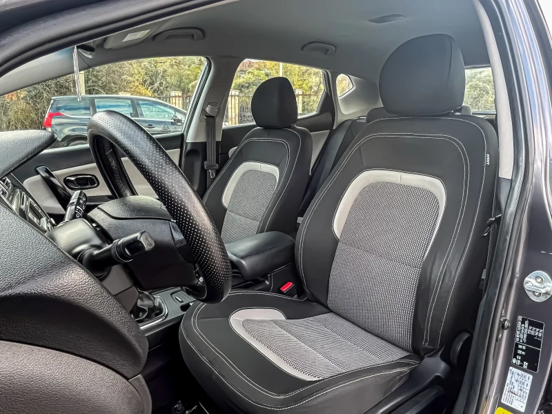 Kia Ceed 1.6 бензин | НАПЪЛНО ОБСЛУЖЕНА!!!, снимка 15 - Автомобили и джипове - 52336627