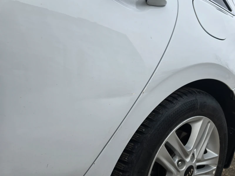 Kia Ceed SW Комби, снимка 17 - Автомобили и джипове - 53476296