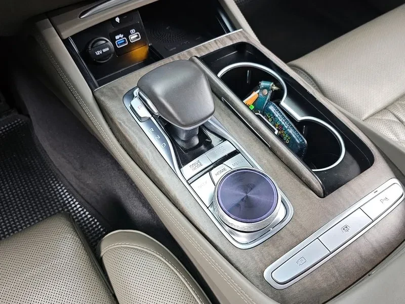 Kia K9 3.8 Gdi Awd Masters, снимка 9 - Автомобили и джипове - 54833782