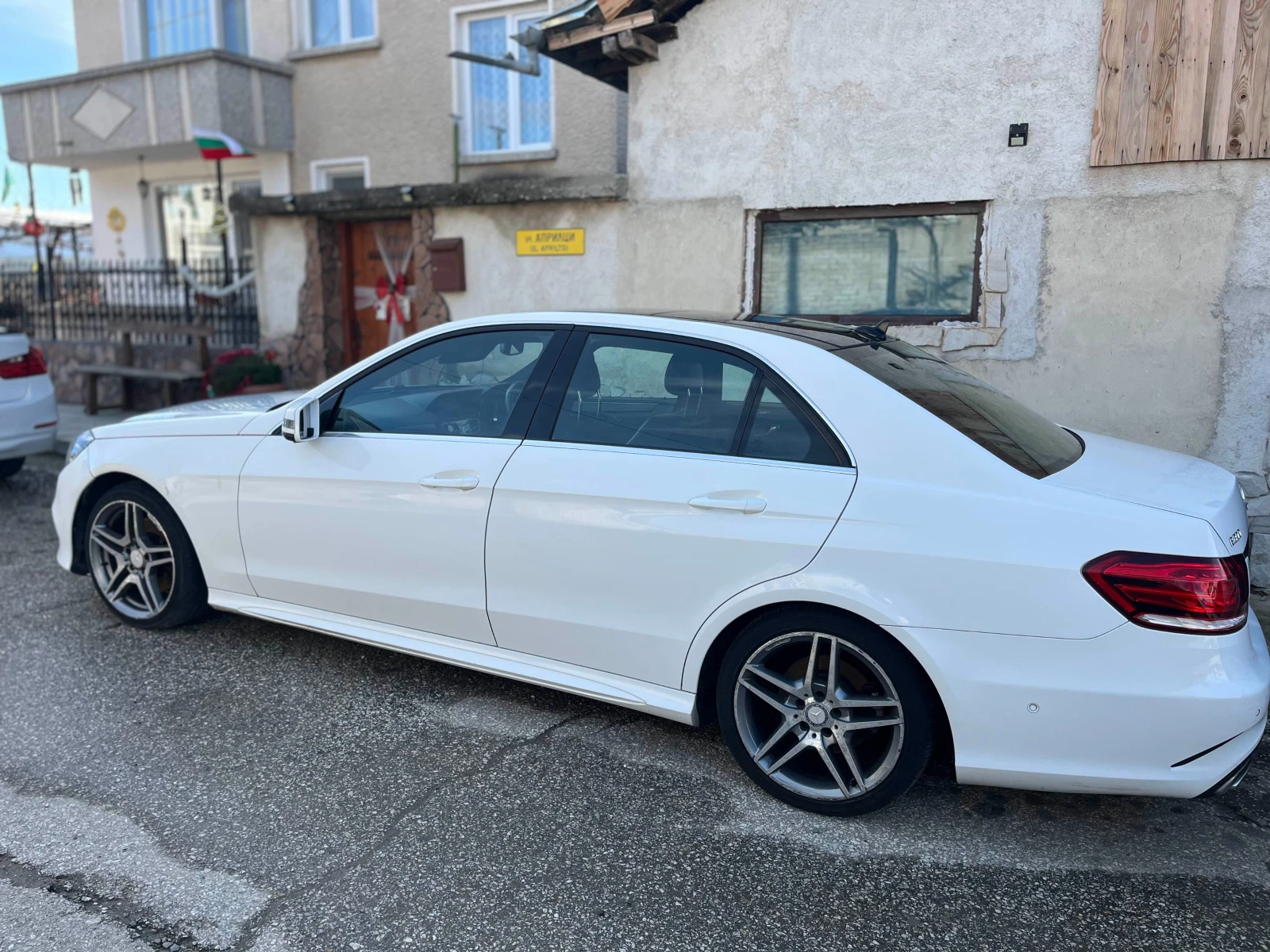 Mercedes-Benz E 63 AMG Mercedes-Benz E300 BlueTEC Hybrid facelift, снимка 1