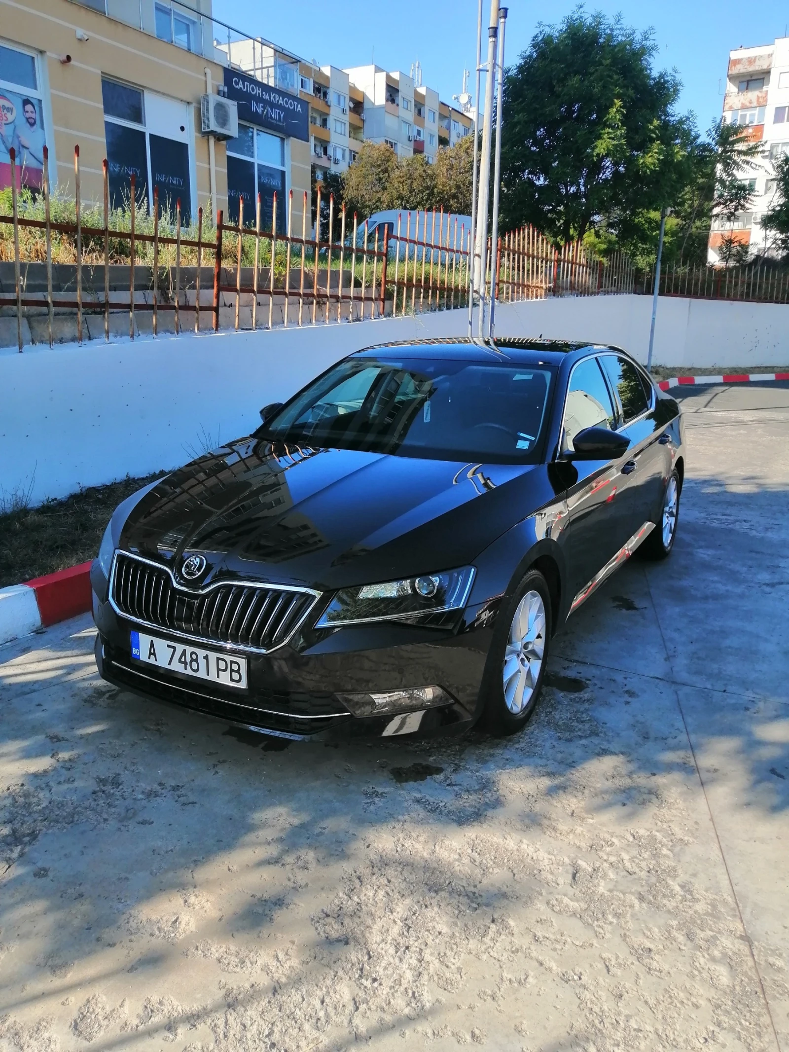 Skoda Superb  2.0TDI/150к.с/DSG 7/Distronic/Lane assist/Blind - изображение 10