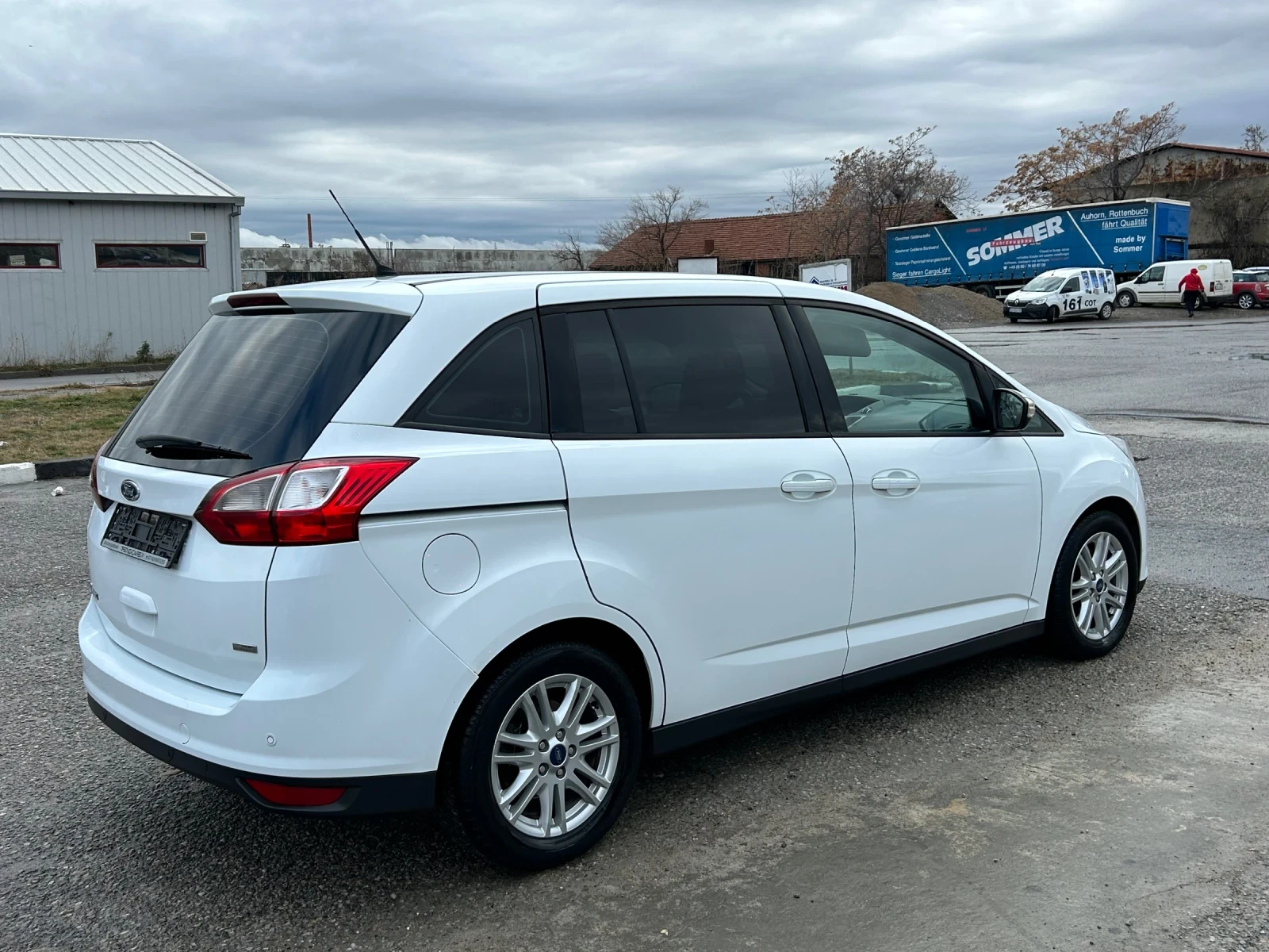 Ford C-max Grand 1.6TDCI 116PS  - изображение 9