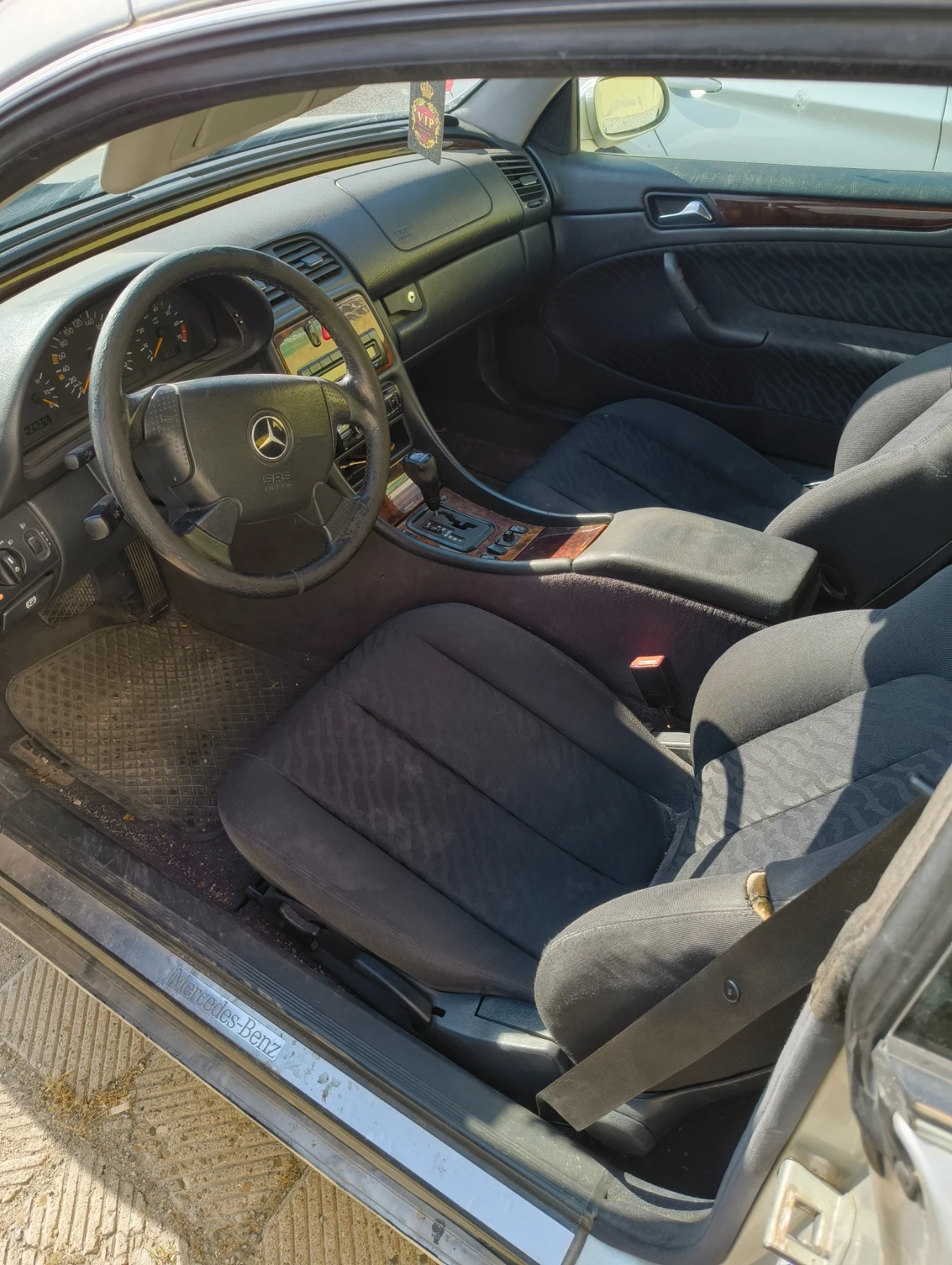 Mercedes-Benz CLK 2.0 - изображение 2