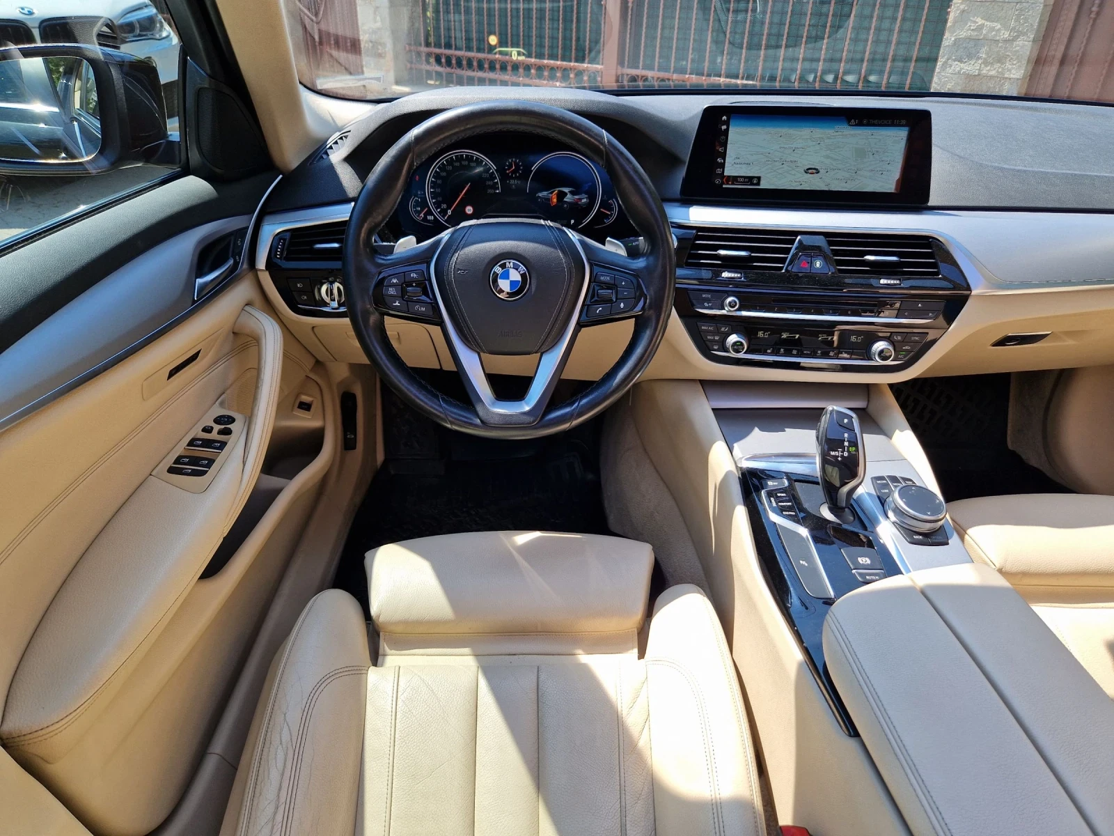 BMW 525 d/SOFT-CLOSE/HEAD-UP/DISTRONIC/LANE-ASSST  - изображение 7