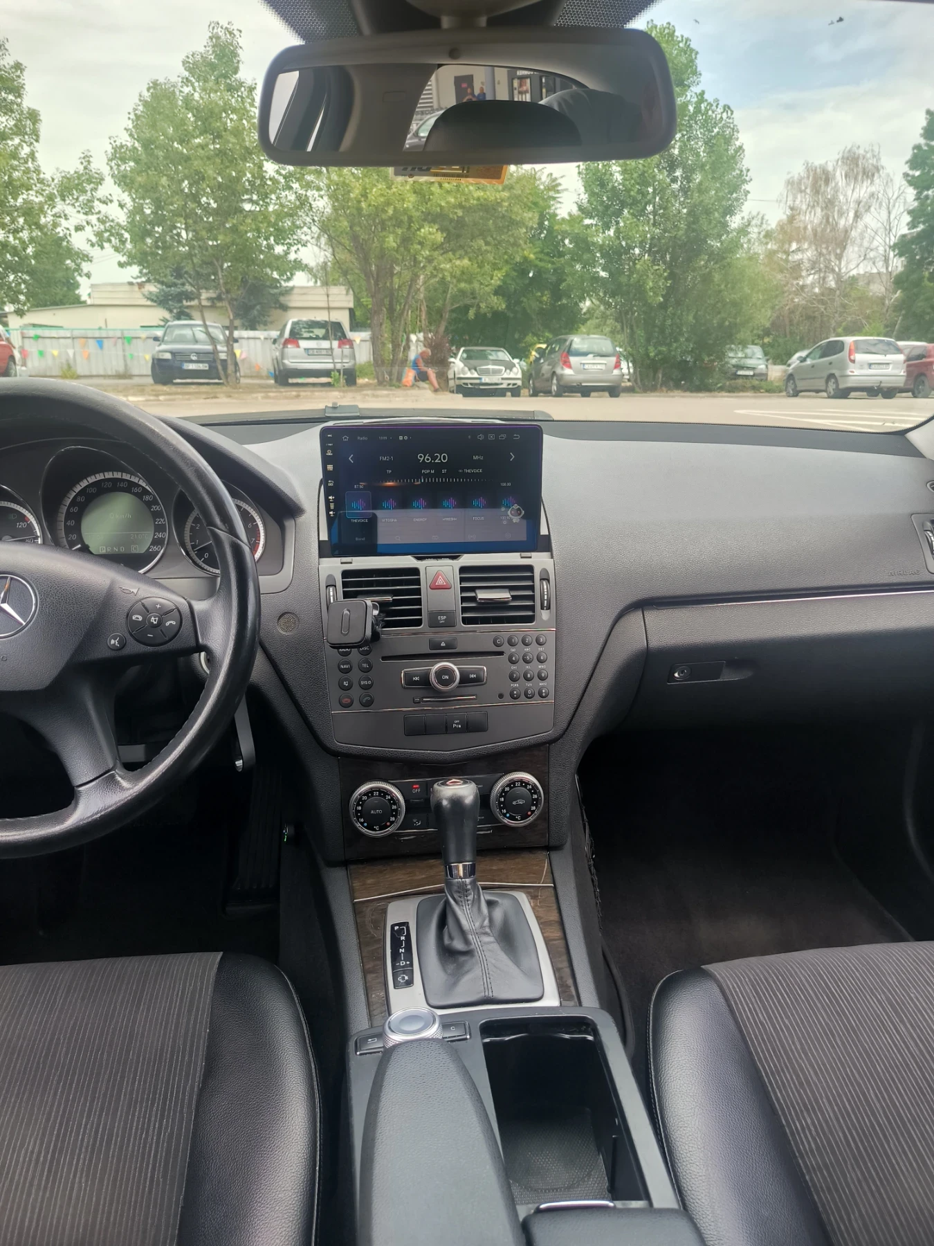 Mercedes-Benz C 350  - изображение 9
