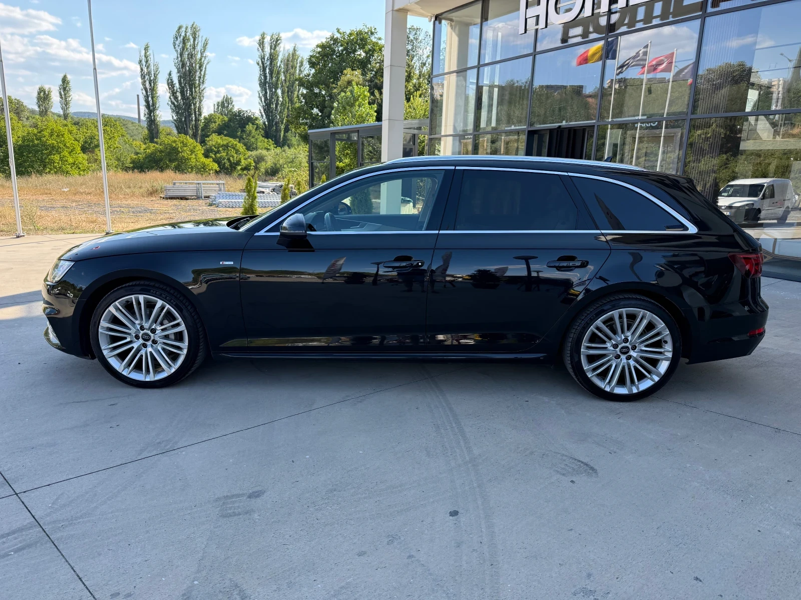 Audi A4 Quattro/S-Line/Digital/Line-Assist/Keyless - изображение 3