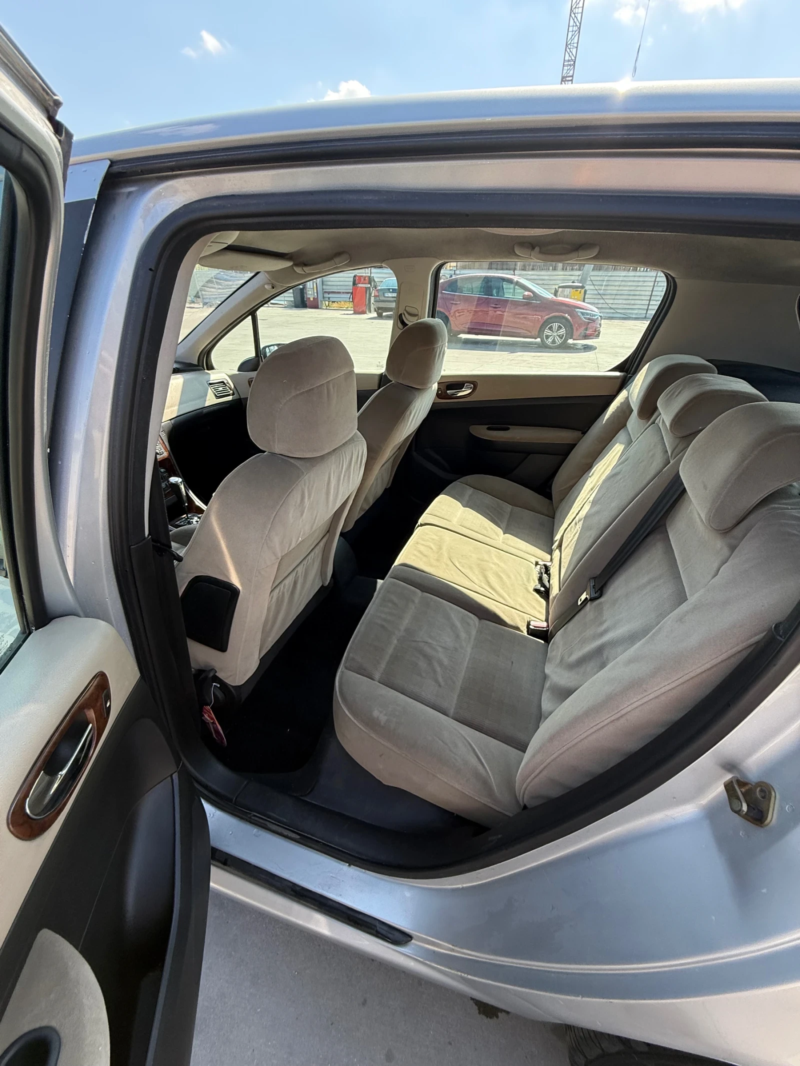 Peugeot 307 2.0i - изображение 7