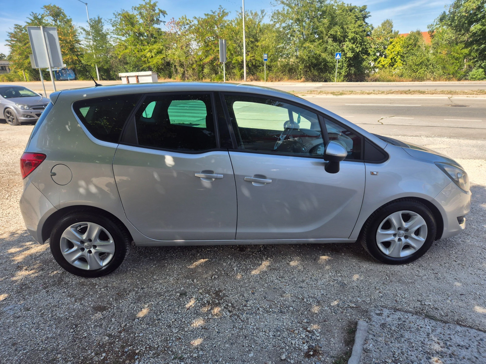 Opel Meriva 1.6CDTI 95k.s. - изображение 4