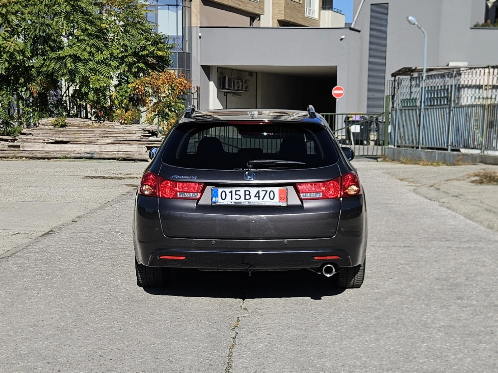Honda Accord 2.0i-VTEC Executive Tourer - изображение 6