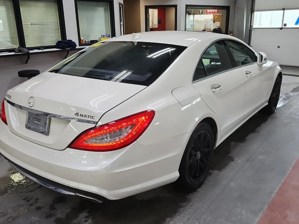 Mercedes-Benz CLS 550 * CARFAX * БЕЗ ПЪРВОНАЧАЛНА ВНОСКА - изображение 3