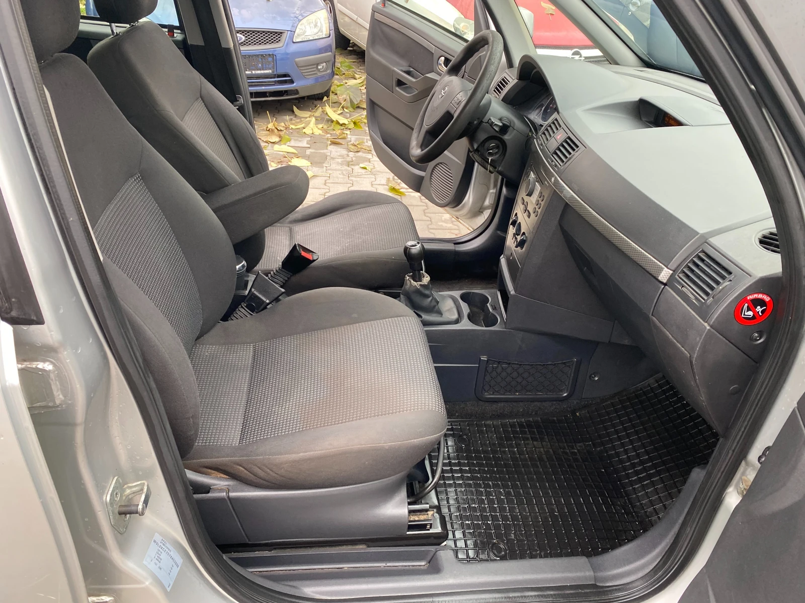 Opel Meriva 1.4i 90к.с - изображение 10