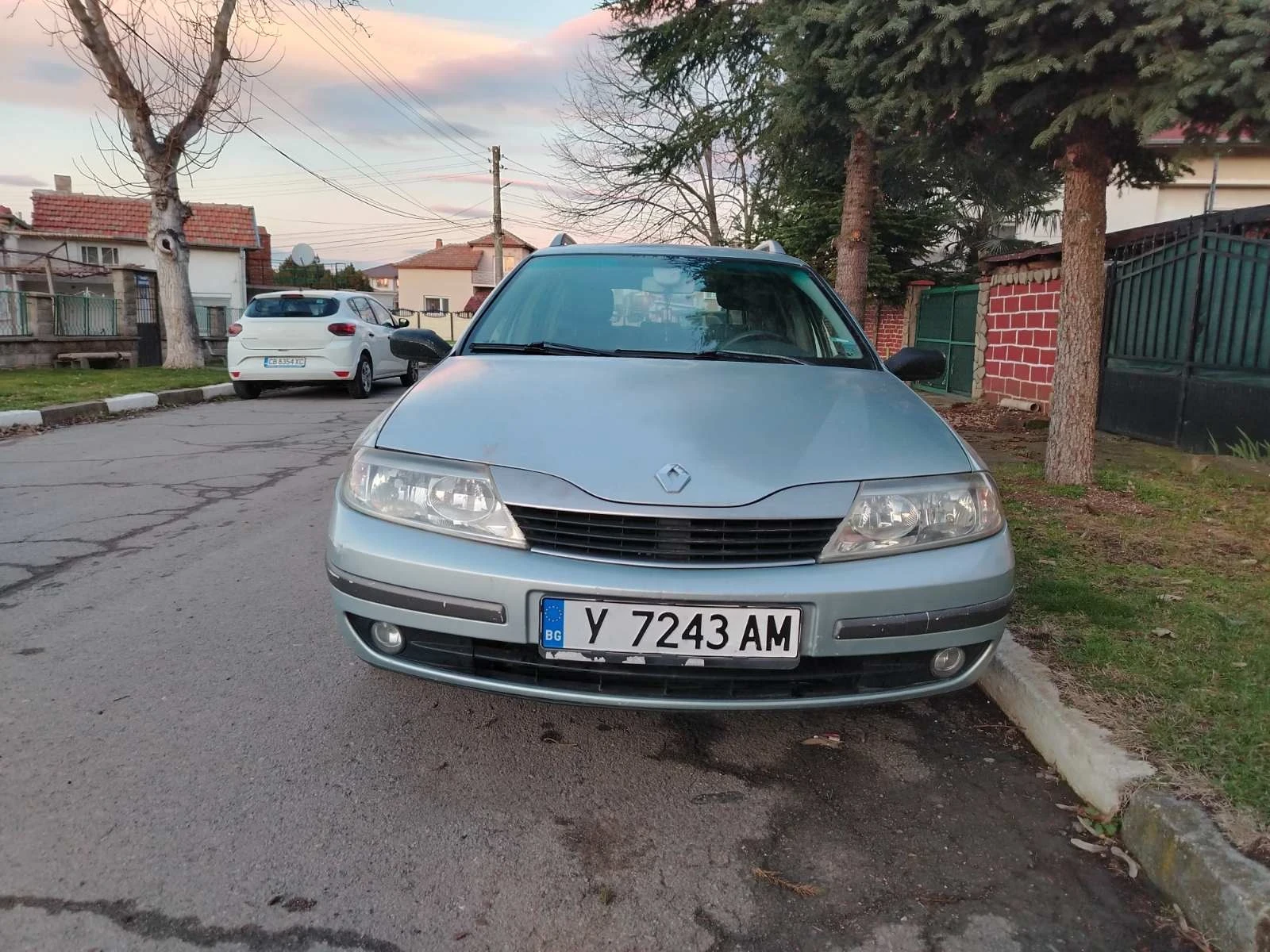 Renault Laguna 1.9dci - изображение 2