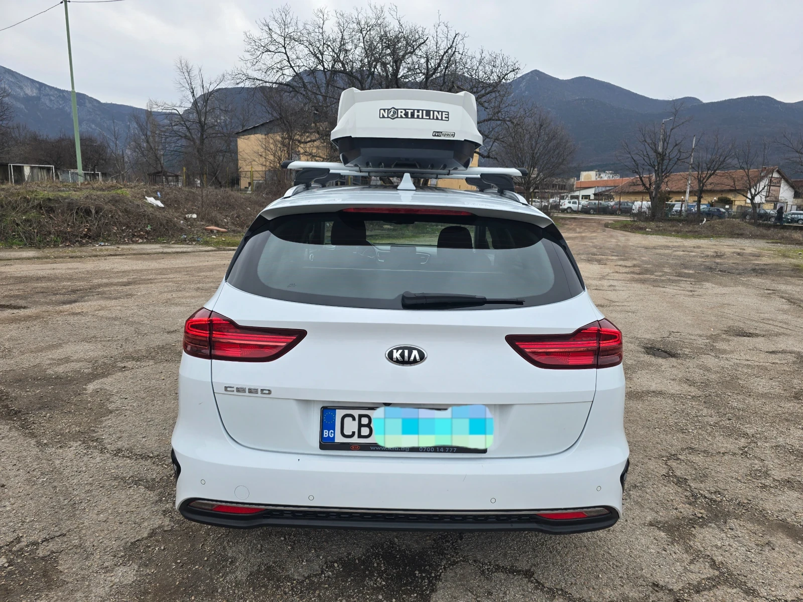 Kia Ceed SW 1.4 бензин  - изображение 5