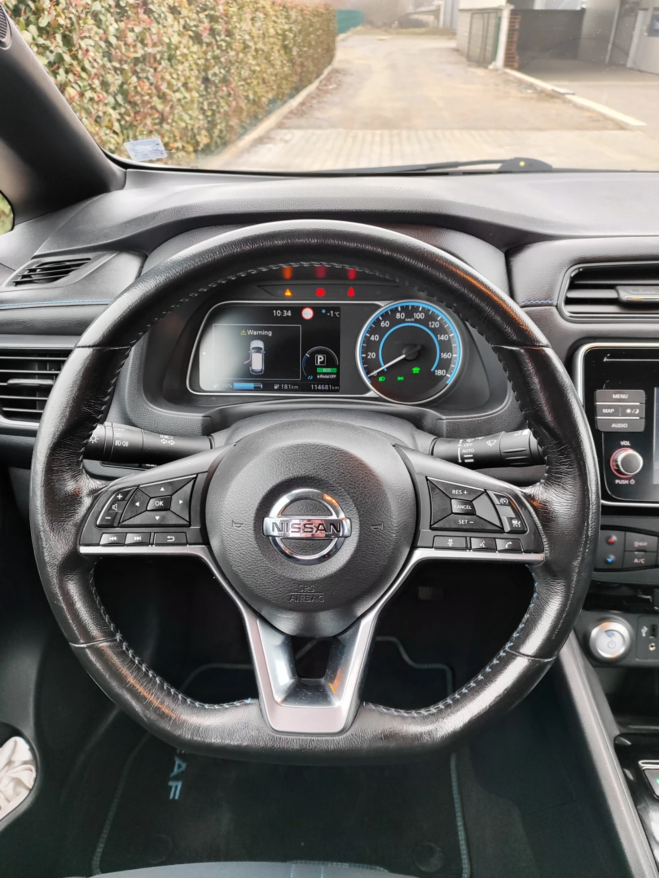 Nissan Leaf   - изображение 7