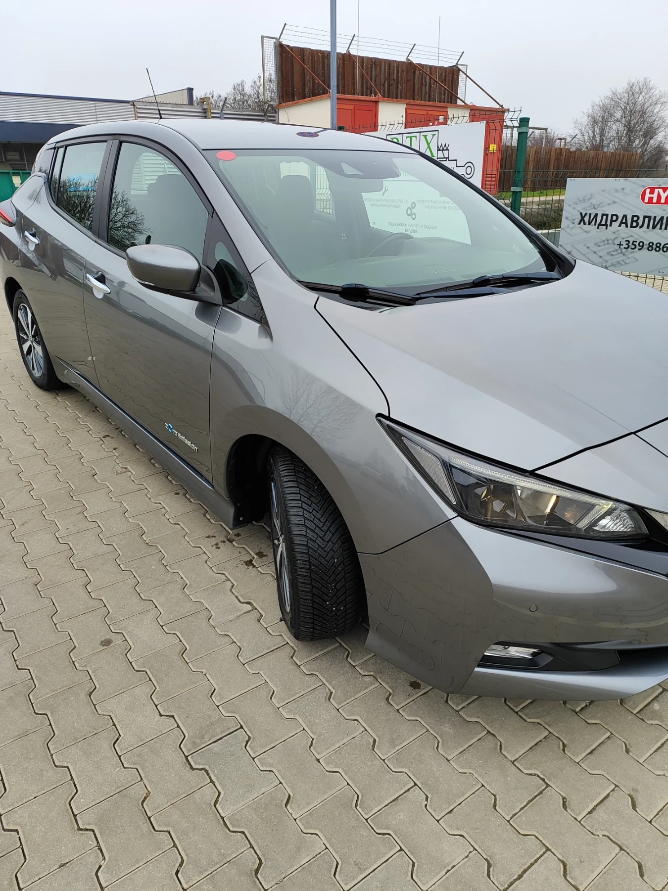 Nissan Leaf   - изображение 2