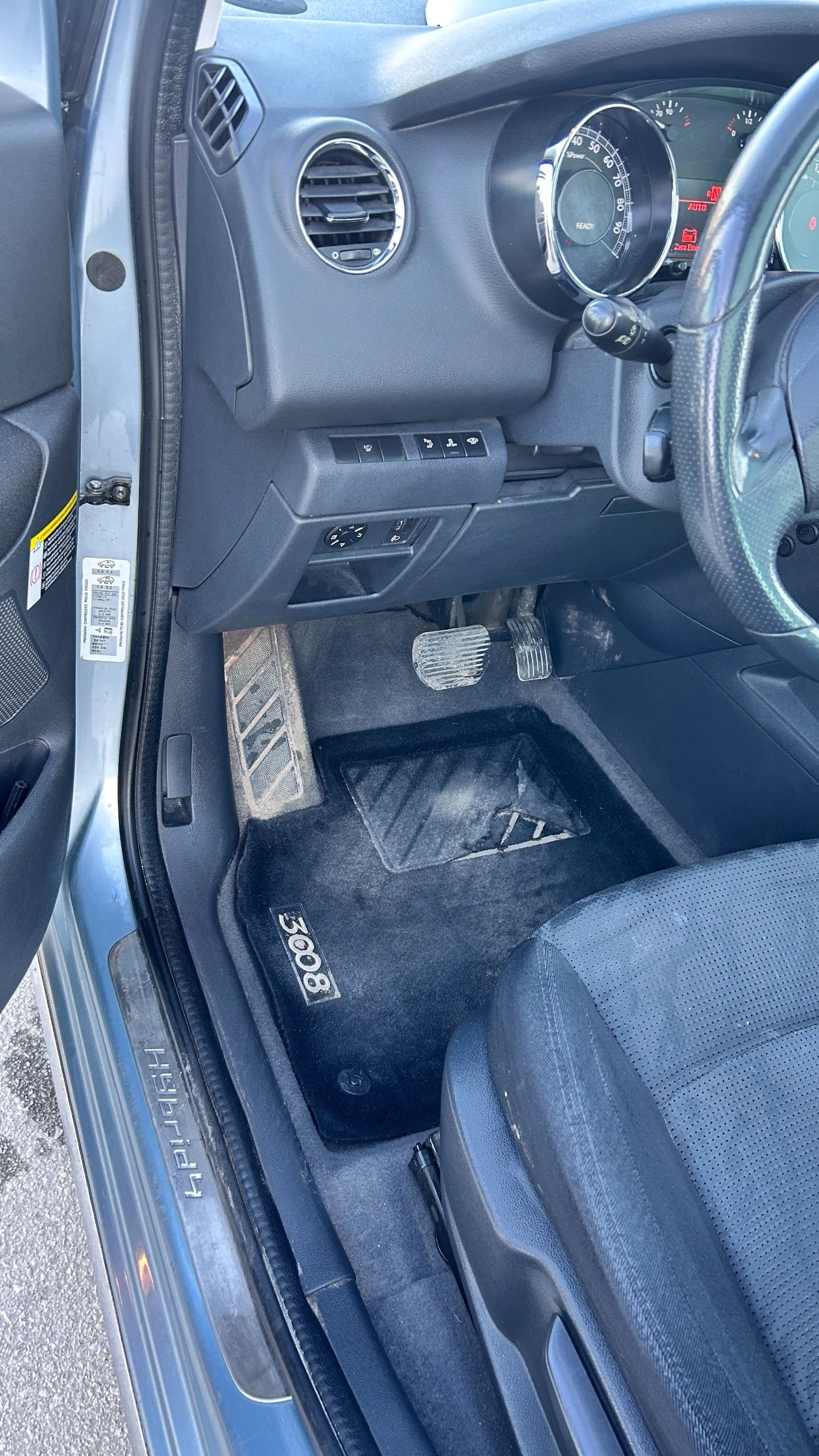 Peugeot 3008 HTYBRID 4, снимка 11 - Автомобили и джипове - 53881914