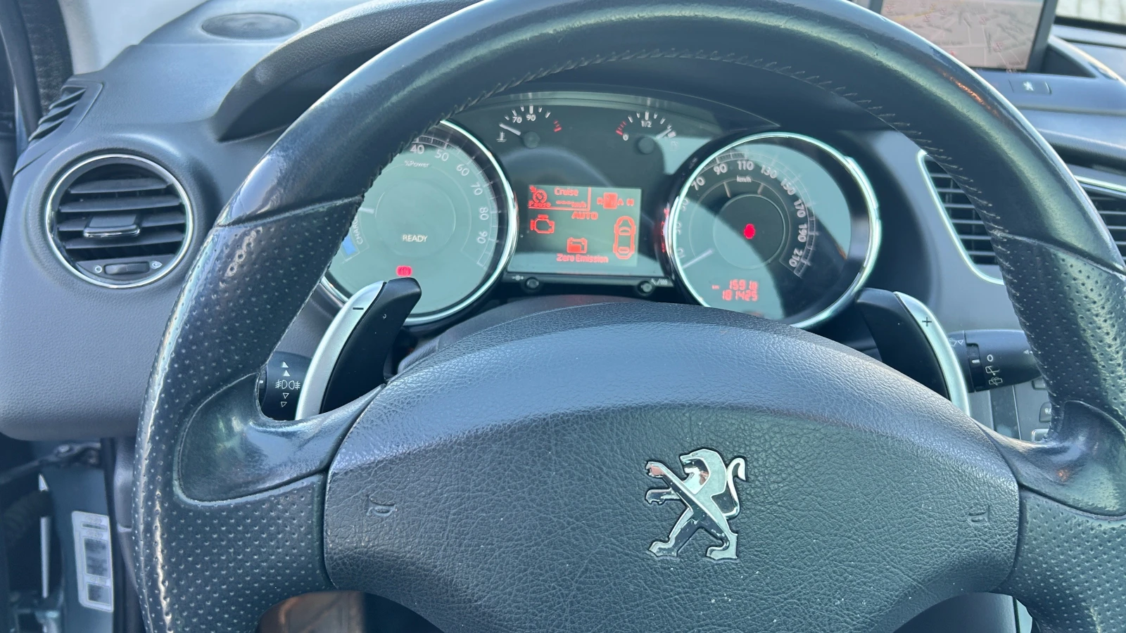 Peugeot 3008 HTYBRID 4, снимка 13 - Автомобили и джипове - 53881914