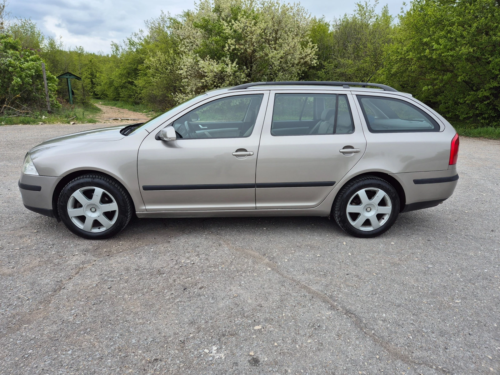 Skoda Octavia, снимка 3 - Автомобили и джипове - 54423909