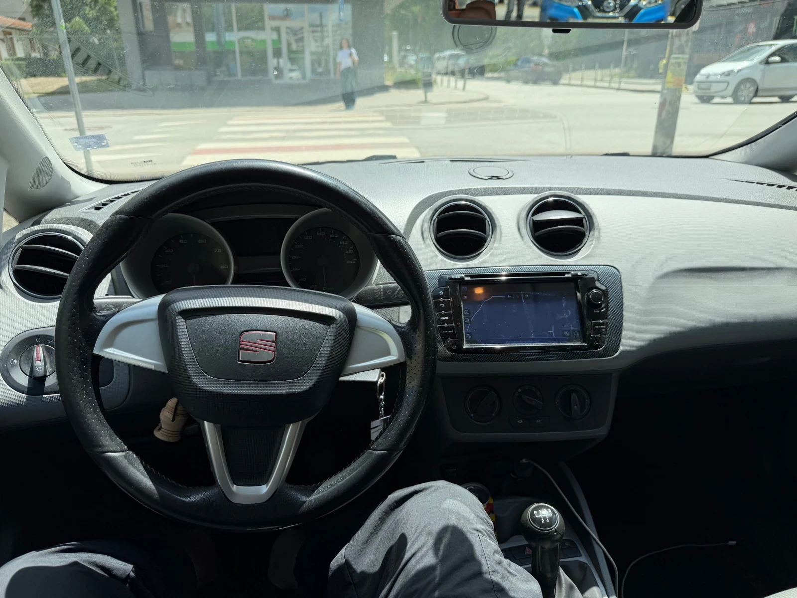 Seat Ibiza 1.2 ГАЗ, снимка 10 - Автомобили и джипове - 54668888