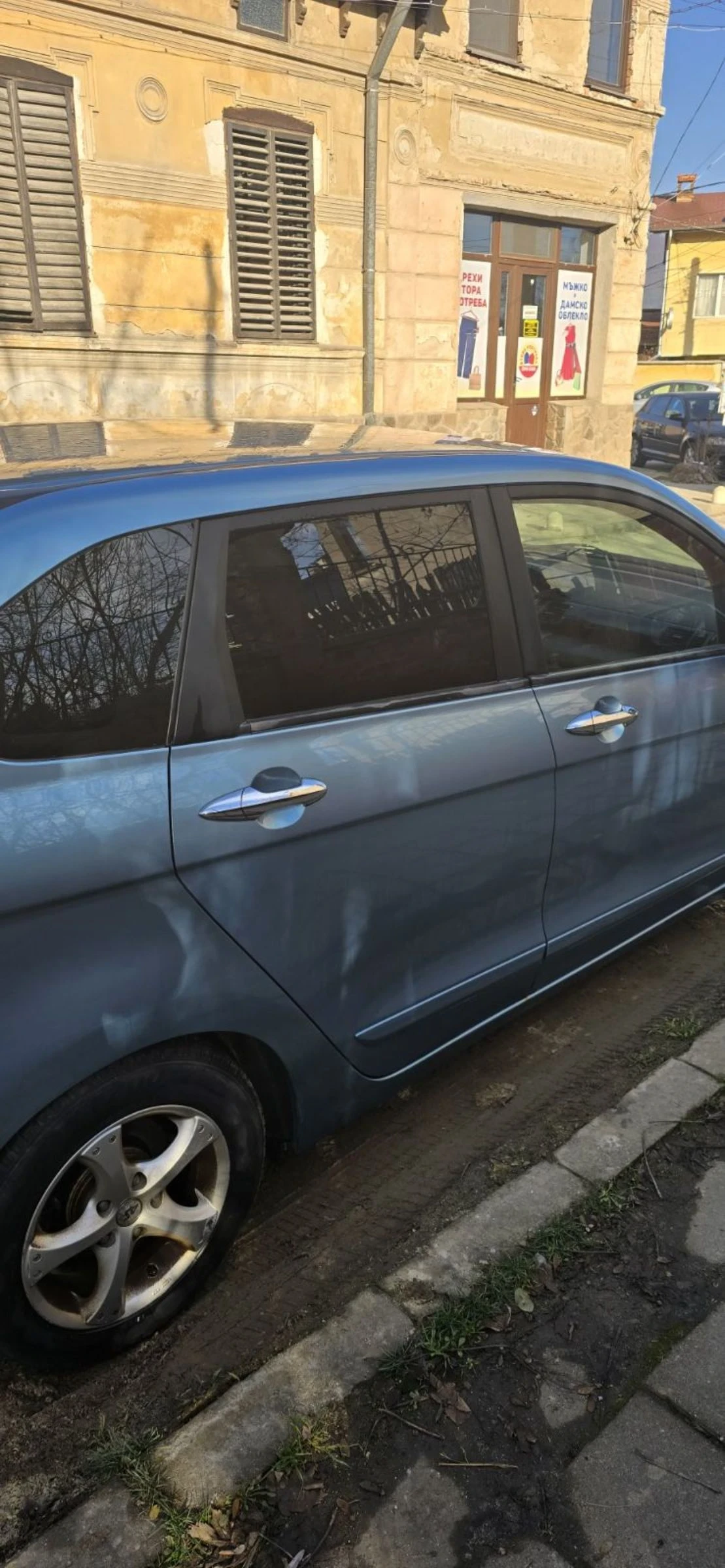 Honda Fr-v, снимка 4 - Автомобили и джипове - 54863051