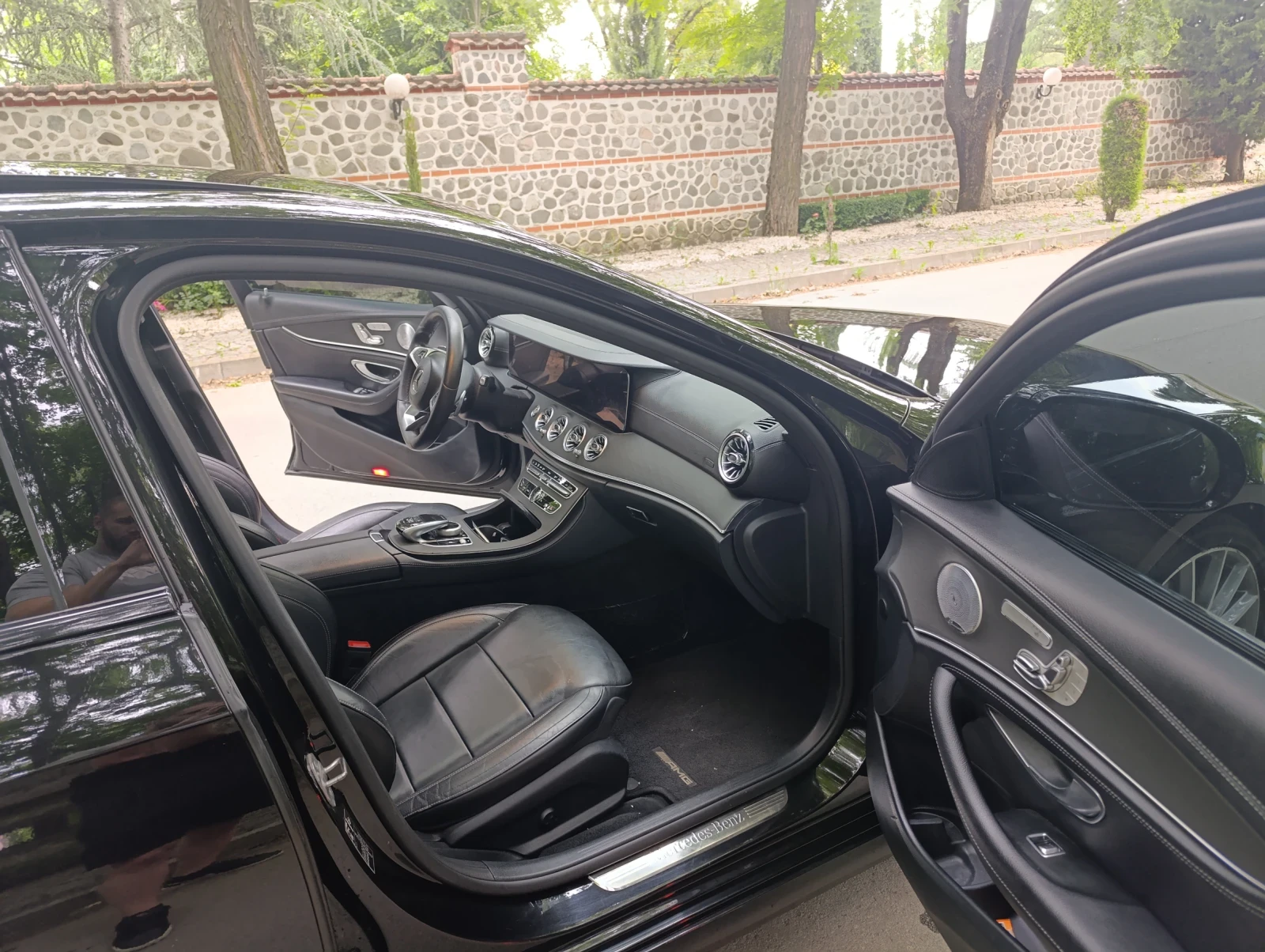 Mercedes-Benz E 220 Panorama digital KeylessGo 360, снимка 10 - Автомобили и джипове - 54874964