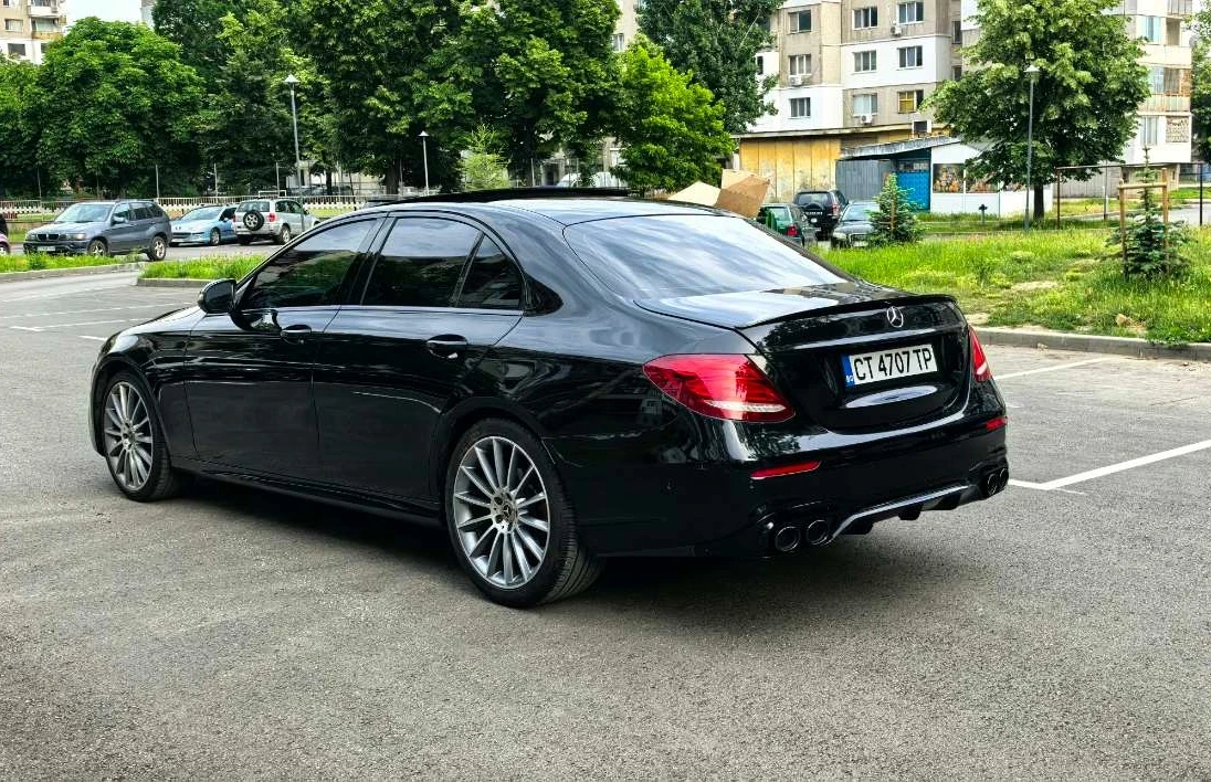 Mercedes-Benz E 220 Panorama digital KeylessGo 360, снимка 4 - Автомобили и джипове - 54874964