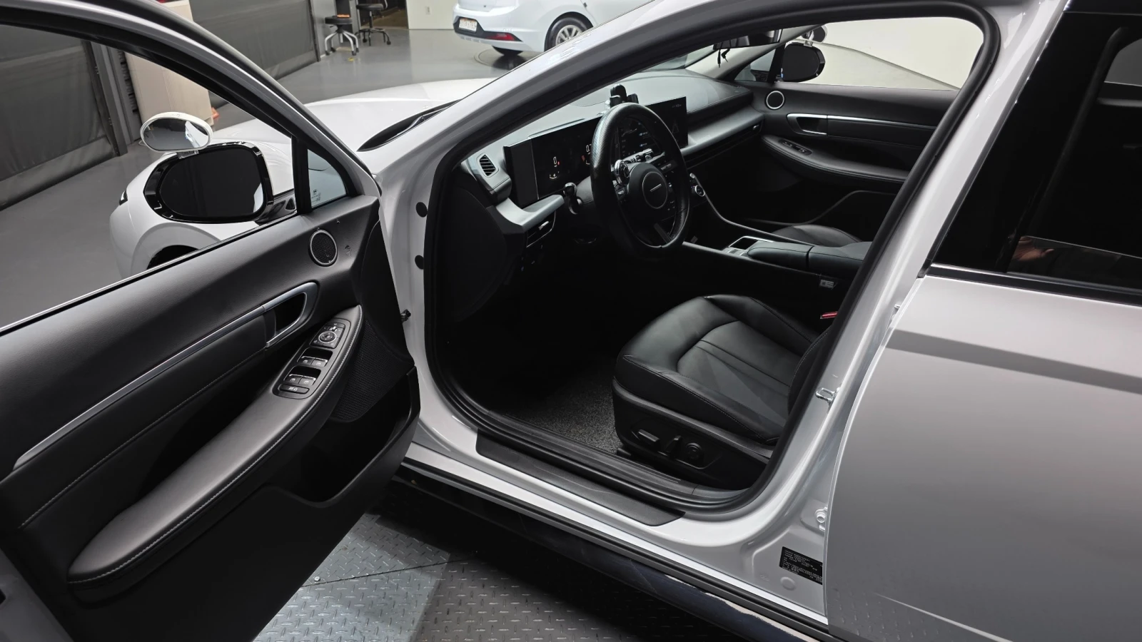 Hyundai Sonata ФАБРИЧНА ГАЗ* DISTR* ПОДГРЕВИ* NAVI* CAM, снимка 12 - Автомобили и джипове - 55146706