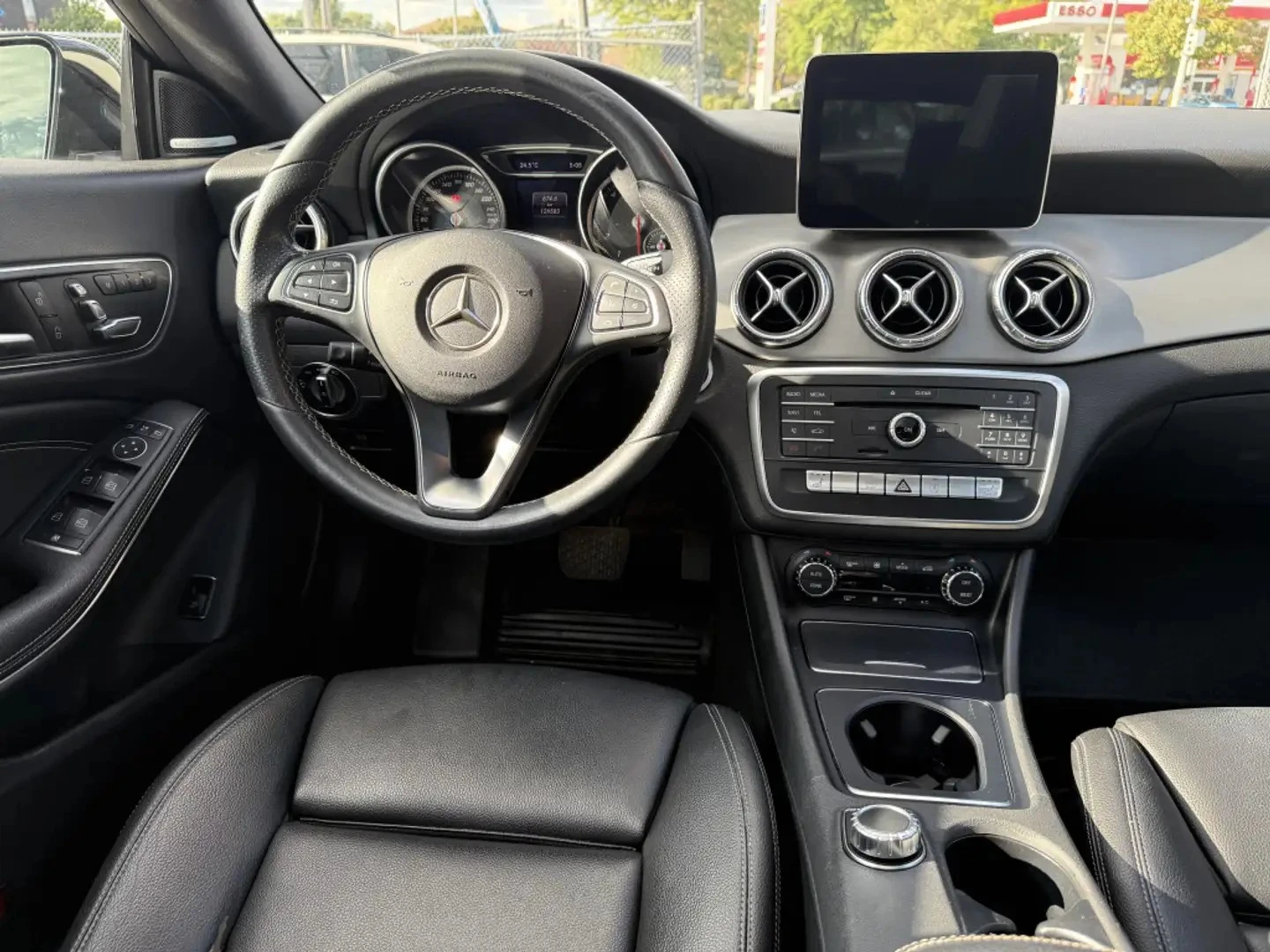 Mercedes-Benz CLA 250 AMG PKG 4MATIC ЦЕНА ДО БЪЛГАРИЯ АВТОКРЕДИТ, снимка 8 - Автомобили и джипове - 55316735