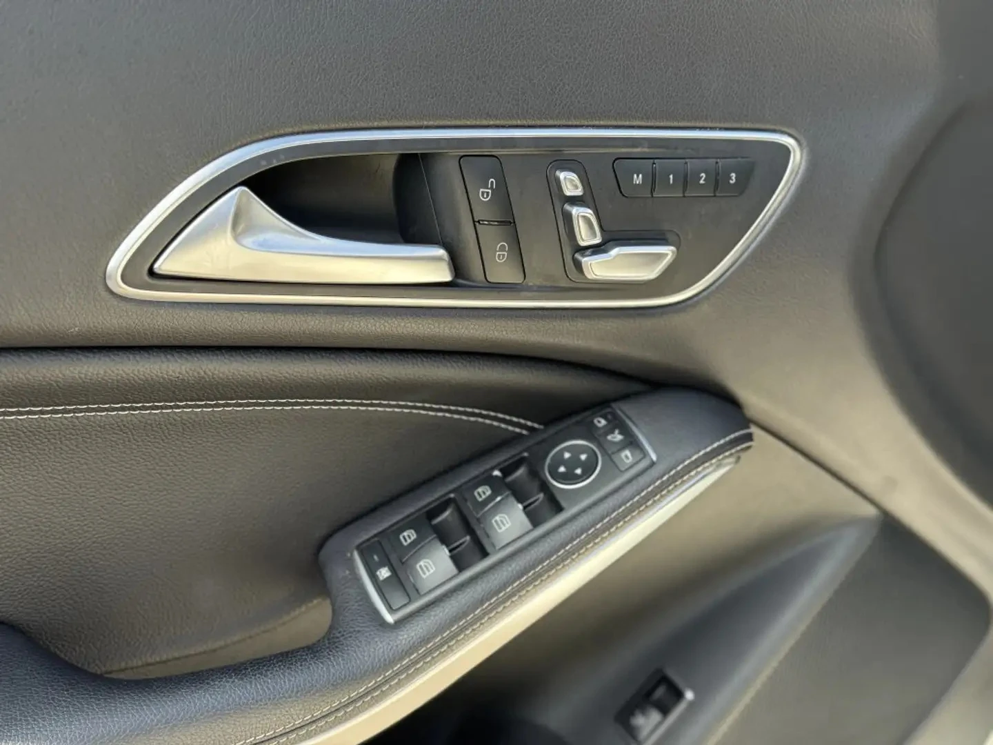 Mercedes-Benz CLA 250 AMG PKG 4MATIC ЦЕНА ДО БЪЛГАРИЯ АВТОКРЕДИТ, снимка 16 - Автомобили и джипове - 55316735