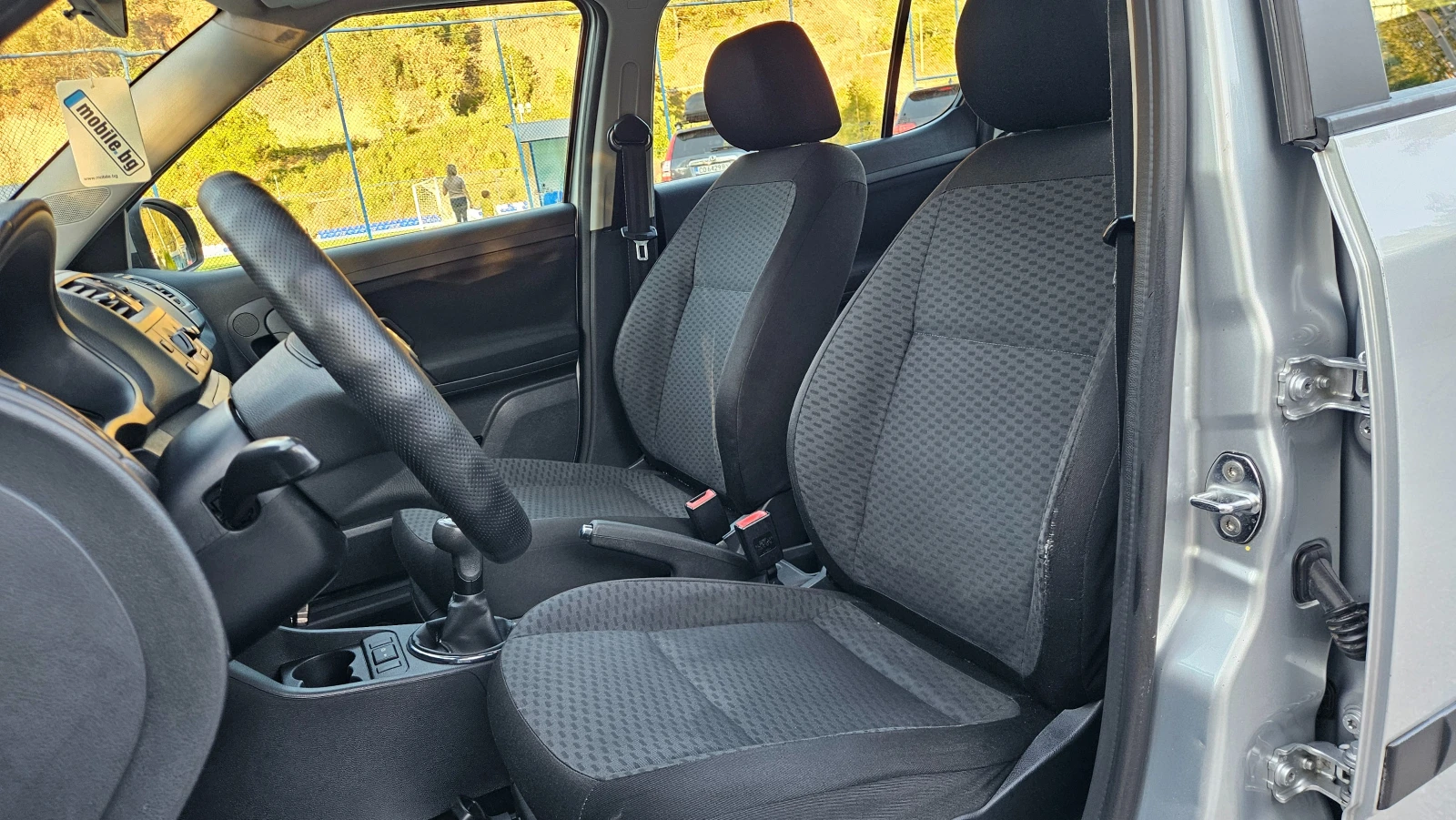 Skoda Fabia 1.2 FACELIFT/KLIMATIK/EURO-5B, снимка 12 - Автомобили и джипове - 56303193