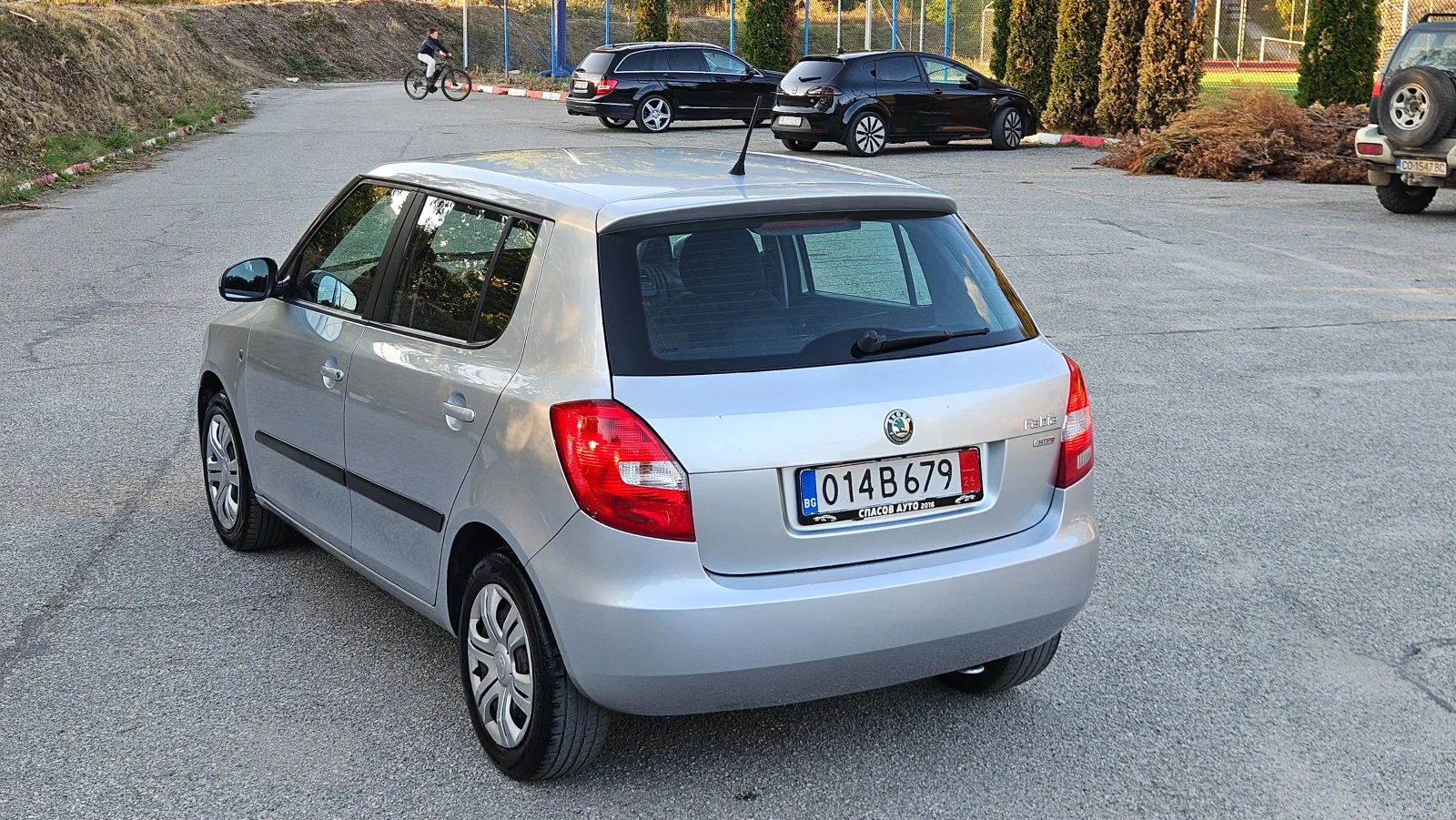 Skoda Fabia 1.2 FACELIFT/KLIMATIK/EURO-5B, снимка 5 - Автомобили и джипове - 56303193