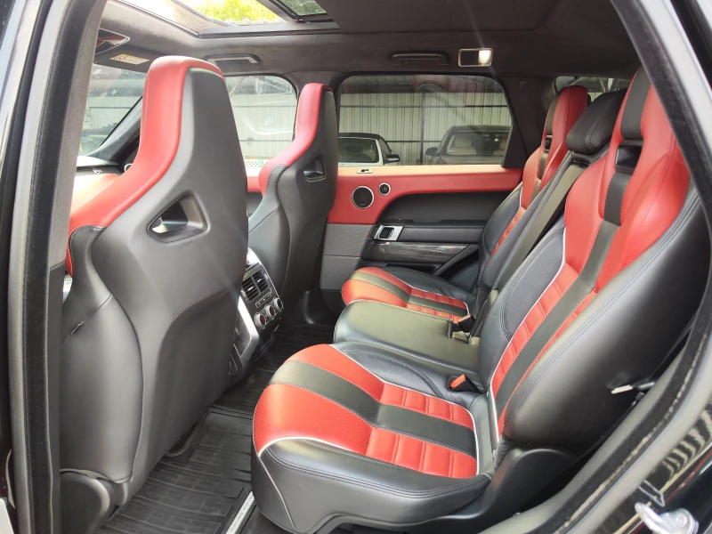 Land Rover Range Rover Sport SVR* MERIDIAN* CARBON* CAMERA* ALCANTAR* LIZING, снимка 7 - Автомобили и джипове - 51038894