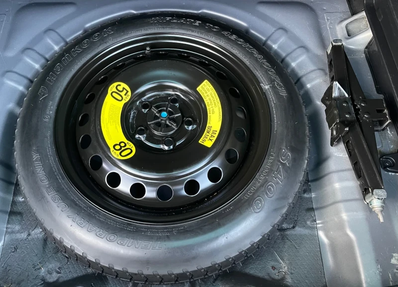 Kia Sportage 2.0 CRDI AWD EURO 6B, снимка 9 - Автомобили и джипове - 51994274