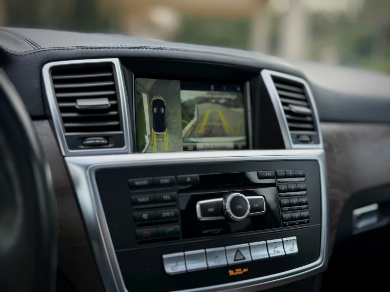 Mercedes-Benz GL 350 AMG Line, снимка 11 - Автомобили и джипове - 53333885