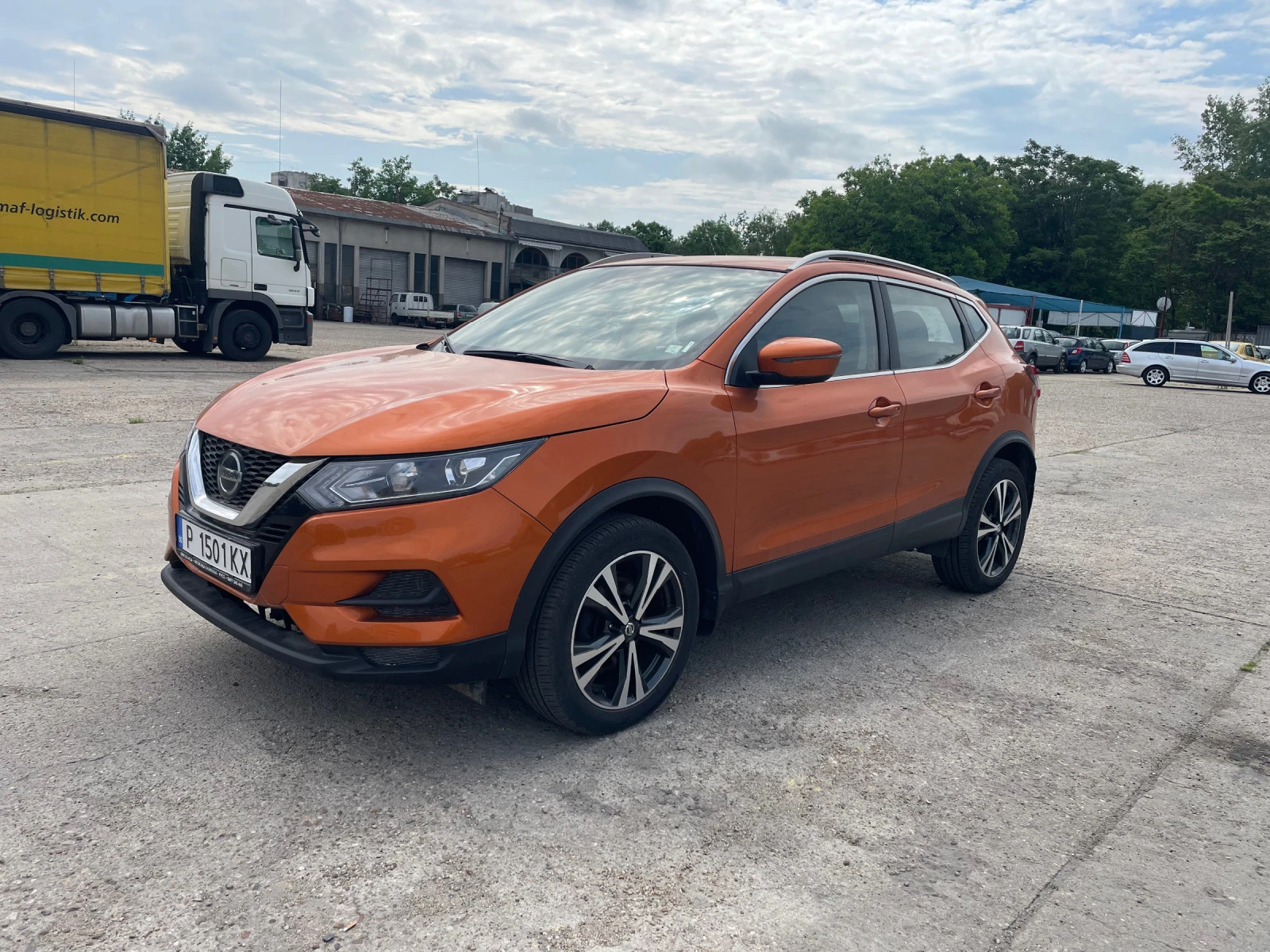 Nissan Qashqai 2.0 бензин 141кс 4х4 72000км - изображение 2