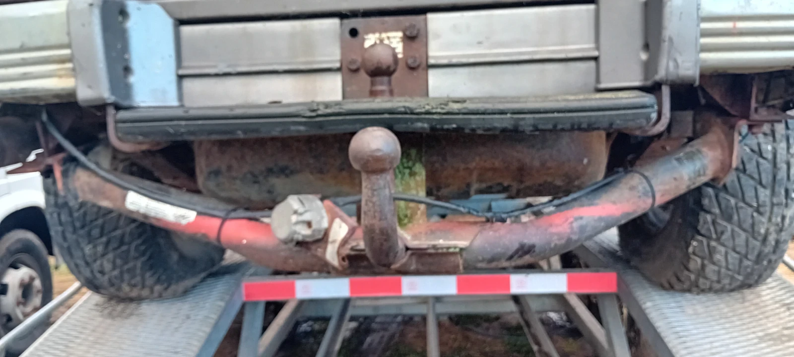 Isuzu Trooper 2.6    , 1500.  | Mobile.bg   13