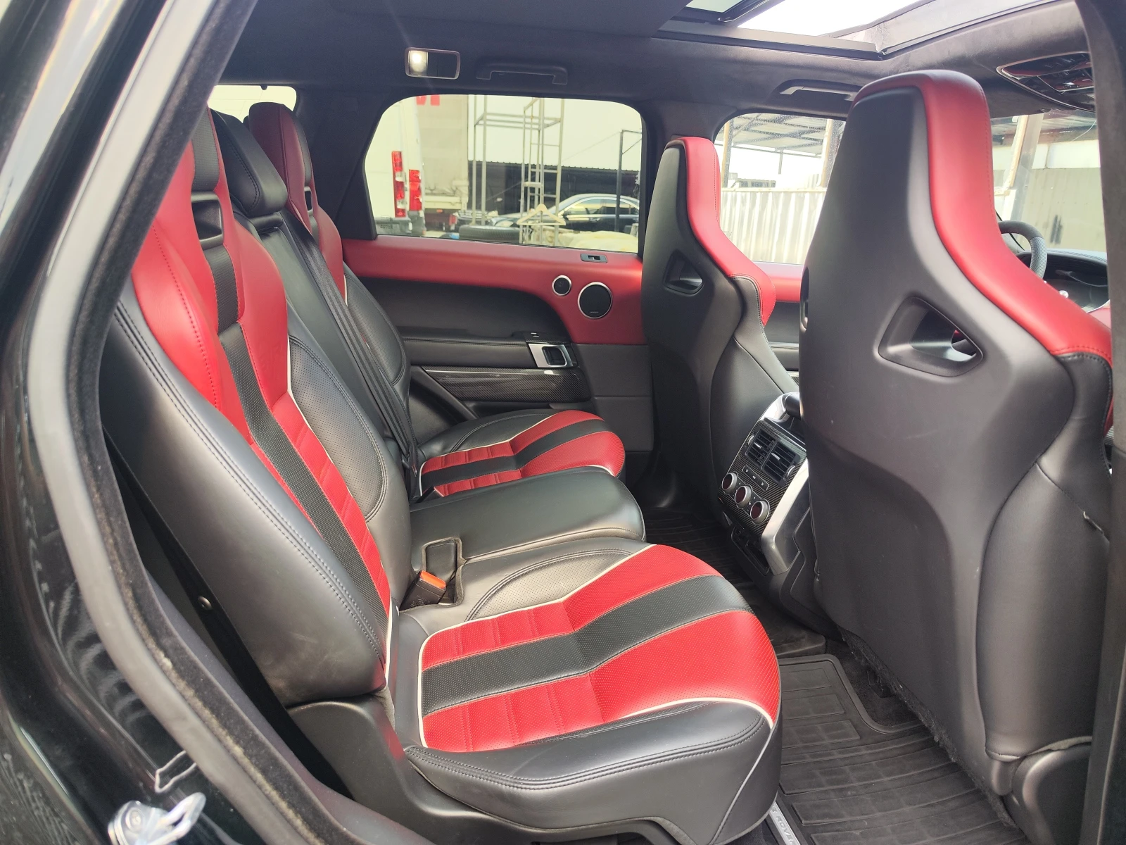 Land Rover Range Rover Sport SVR* MERIDIAN* CARBON* CAMERA* ALCANTAR* LIZING - изображение 8