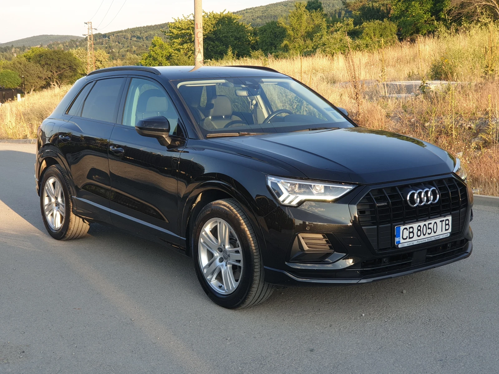 Audi Q3 40 TFSI QUATTRO  - изображение 2