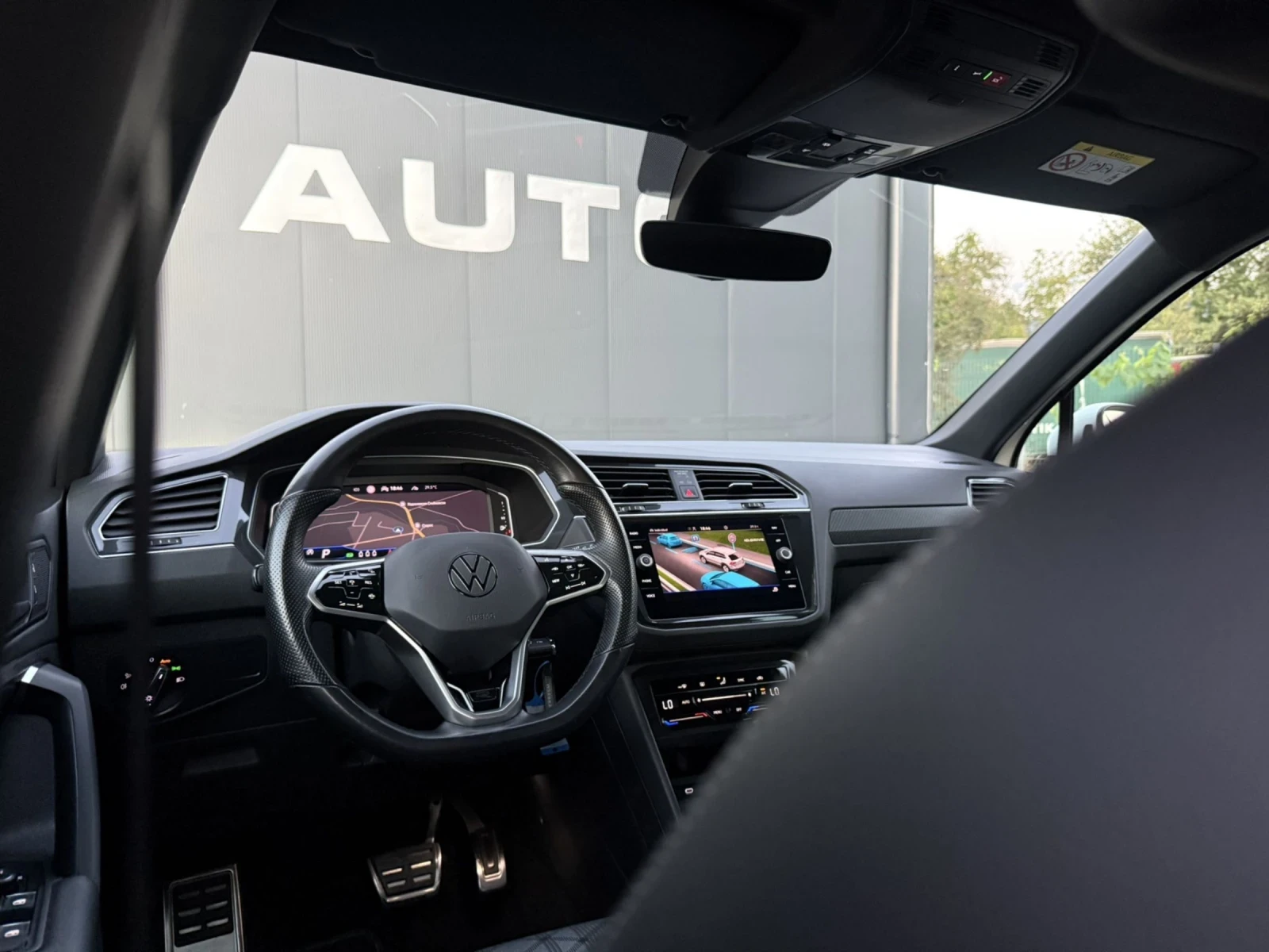 VW Tiguan R line 4Motion 2.0 Tdi 150hp | Mobile.bg — изображение 14