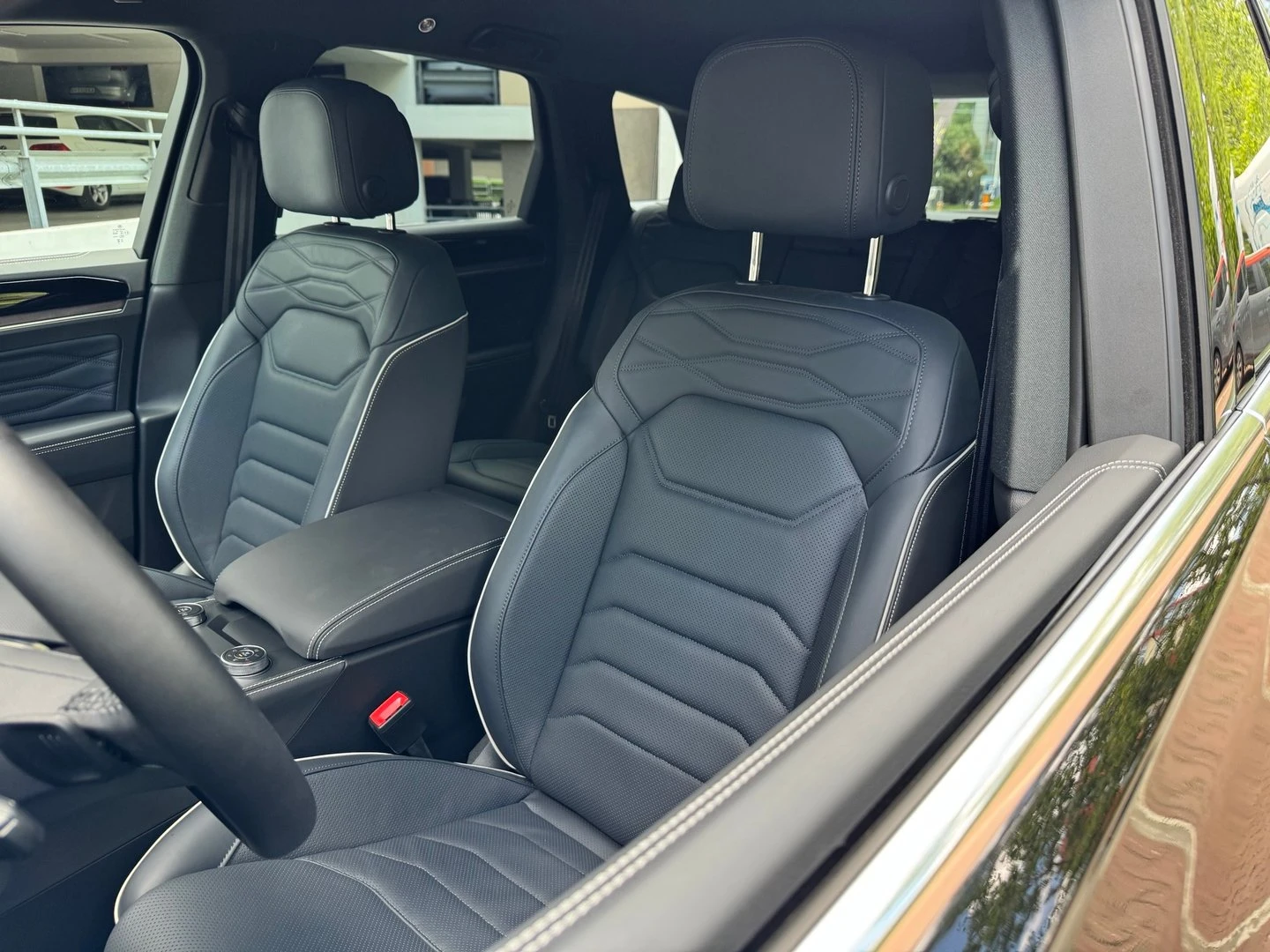 VW Touareg Elegance PA 3.0 V6 TDI SCR 4MOT - изображение 6