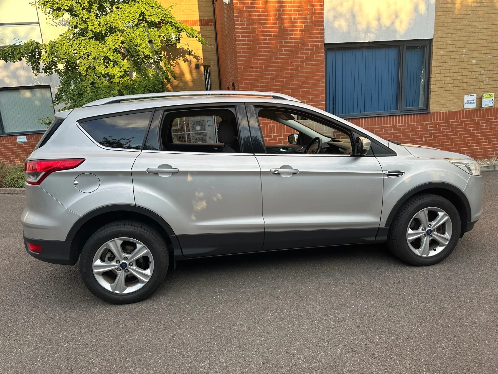 Ford Kuga  - изображение 9